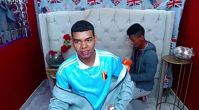 Snapshot of PEINBOYS chatting on 02.04.25 PEINBOYS online show from 02.04.25