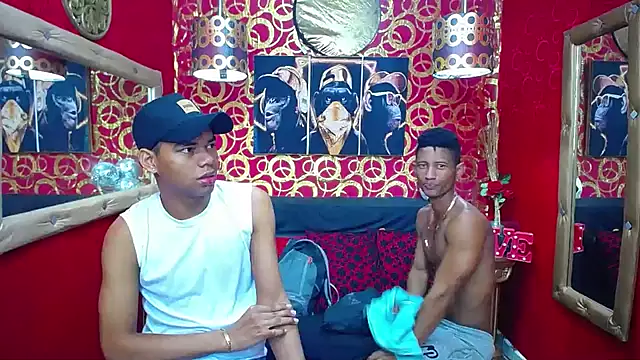 Snapshot of PEINBOYS chatting on 02.05.25 PEINBOYS online show from 02.05.25