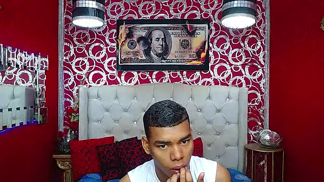 Snapshot of PEINBOYS chatting on 02.19.25 PEINBOYS online show from 02.19.25