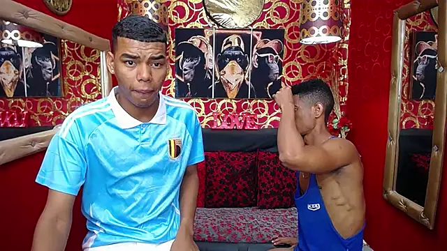 Snapshot of PEINBOYS chatting on 03.04.25 PEINBOYS online show from 03.04.25