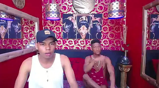 Snapshot of PEINBOYS chatting on 03.14.25 PEINBOYS online show from 03.14.25