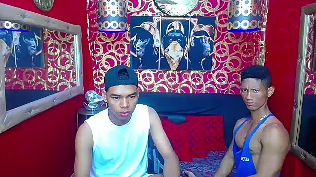 Snapshot of PEINBOYS chatting on 03.20.25 PEINBOYS online show from 03.20.25