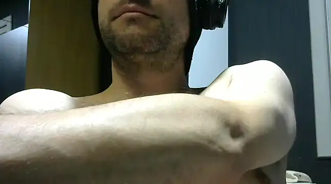 gauchors20 online show from 12.21.24