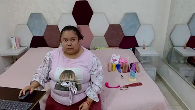 Snapshot of angel_blue chatting on 02.28.26 angel blue online show from 02.28.26