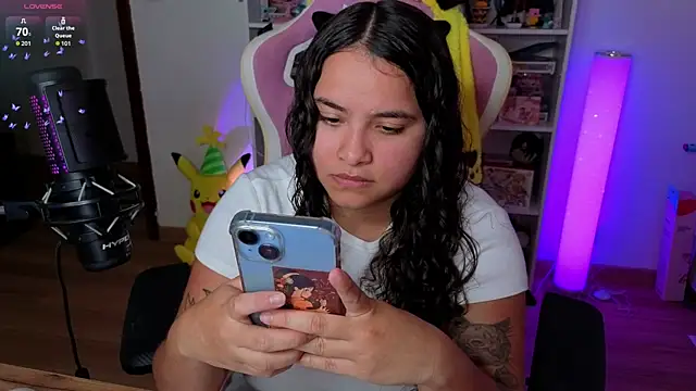 Snapshot of Sweet_sully__ chatting on 10.06.25 Sweet sully online show from 10.06.25