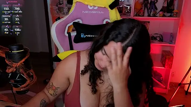 Snapshot of Sweet_sully__ chatting on 10.16.25 Sweet sully online show from 10.16.25