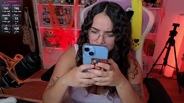 Snapshot of Sweet_sully__ chatting on 10.19.25 Sweet sully online show from 10.19.25