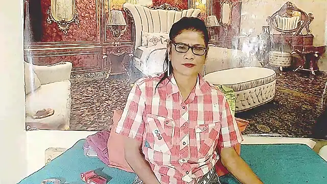 IndianAllure online show from 04.10.26