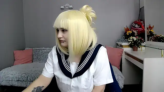 Estheri online show from 02.18.26