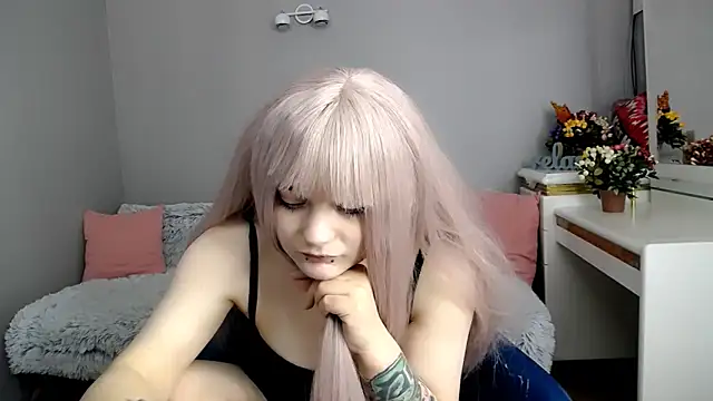 Estheri online show from 03.25.26