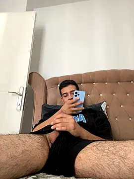 Snapshot of Ffhdr chatting on 10.07.25 Ffhdr online show from 10.07.25