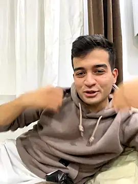 Snapshot of Ffhdr chatting on 11.03.25 Ffhdr online show from 11.03.25