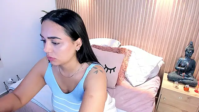 Snapshot of AMELIE_xx chatting on 01.19.25 AMELIE xx online show from 01.19.25