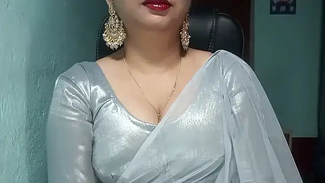 Snapshot of YourModhu chatting on 09.08.25 YourModhu online show from 09.08.25
