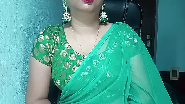 Snapshot of YourModhu chatting on 09.12.25 YourModhu online show from 09.12.25