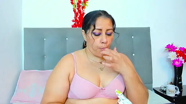 SexxyPamela online show from 09.24.25