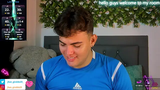 Snapshot of kamii_22 chatting on 10.30.25 kamii 22 online show from 10.30.25