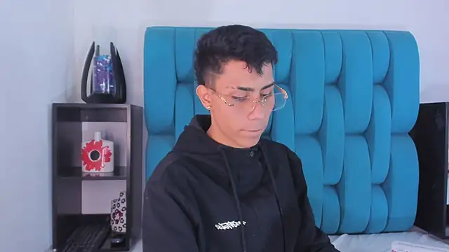 AlanNaughty online show from 01.08.25