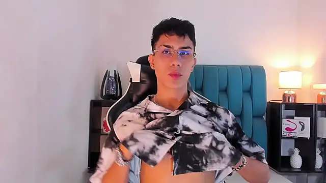 AlanNaughty online show from 02.13.25