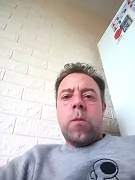 Snapshot of david_geam chatting on 12.15.24 david geam online show from 12.15.24