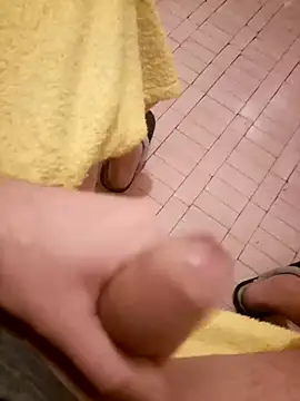 Snapshot of david_geam chatting on 12.18.24 david geam online show from 12.18.24