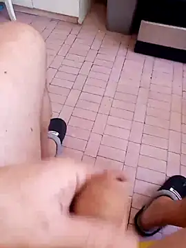 Snapshot of david_geam chatting on 12.19.24 david geam online show from 12.19.24