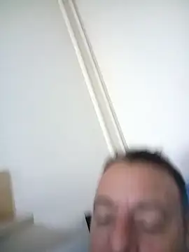 Snapshot of david_geam chatting on 12.20.24 david geam online show from 12.20.24