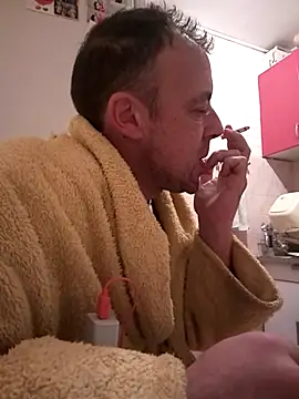 Snapshot of david_geam chatting on 12.23.24 david geam online show from 12.23.24