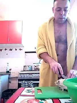 Snapshot of david_geam chatting on 12.24.24 david geam online show from 12.24.24