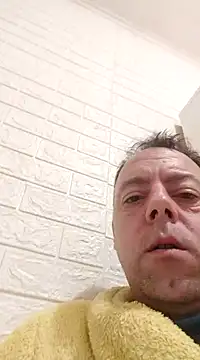 Snapshot of david_geam chatting on 12.25.24 david geam online show from 12.25.24