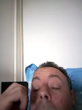 Snapshot of david_geam chatting on 12.29.24 david geam online show from 12.29.24