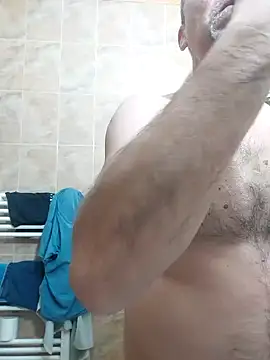 Snapshot of david_geam chatting on 01.03.25 david geam online show from 01.03.25