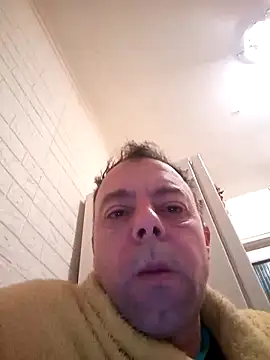 Snapshot of david_geam chatting on 01.06.25 david geam online show from 01.06.25