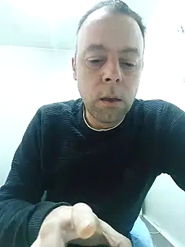 Snapshot of david_geam chatting on 01.07.25 david geam online show from 01.07.25