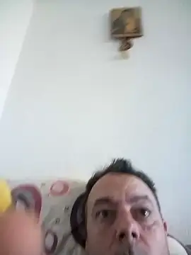 Snapshot of david_geam chatting on 01.08.25 david geam online show from 01.08.25