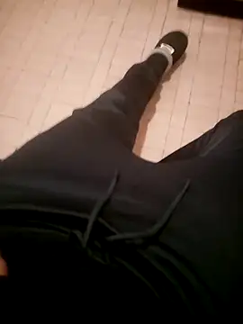 Snapshot of david_geam chatting on 01.12.25 david geam online show from 01.12.25