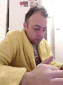 Snapshot of david_geam chatting on 01.17.25 david geam online show from 01.17.25