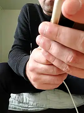 Snapshot of david_geam chatting on 10.31.25 david geam online show from 10.31.25