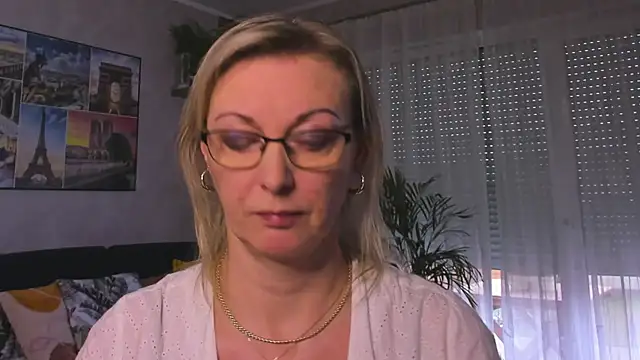 vanessa chat online show from 02.12.25