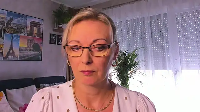 vanessa chat online show from 10.09.25