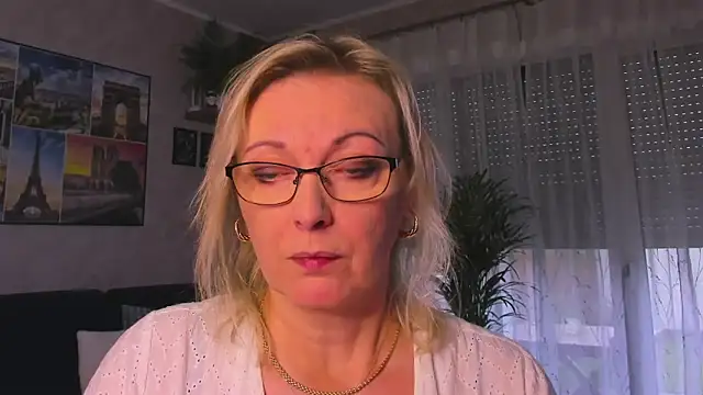 vanessa chat online show from 11.11.25