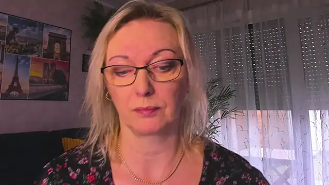 vanessa chat online show from 02.22.26