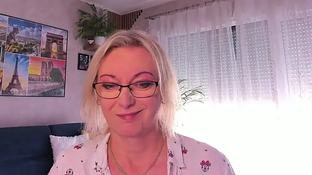vanessa chat online show from 04.30.26