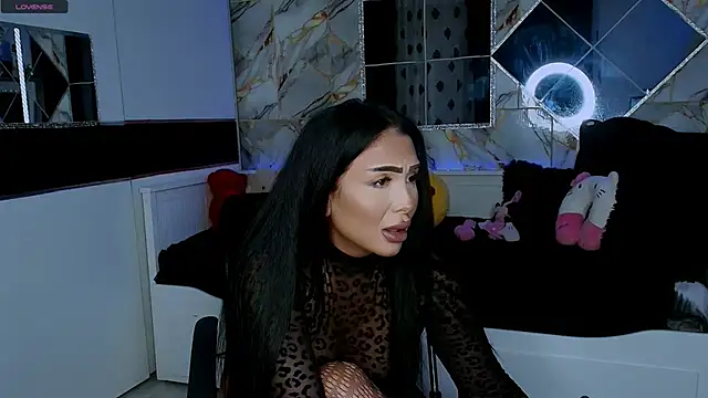 Snapshot of mistress_meryem chatting on 09.20.25 mistress meryem online show from 09.20.25