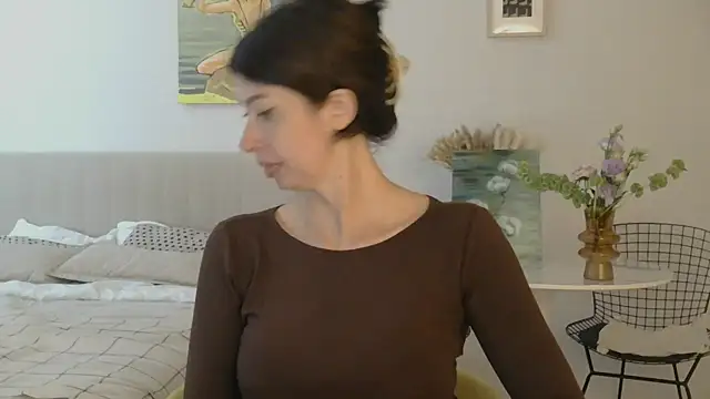 Snapshot of WhiteQueen888 chatting on 06.23.26 WhiteQueen888 online show from 06.23.26