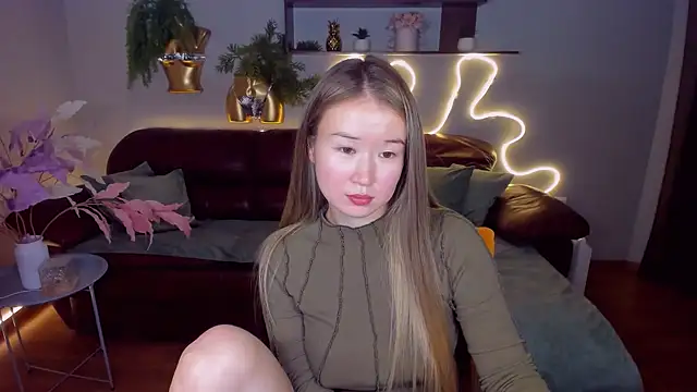 PollyOcean online show from 02.15.25