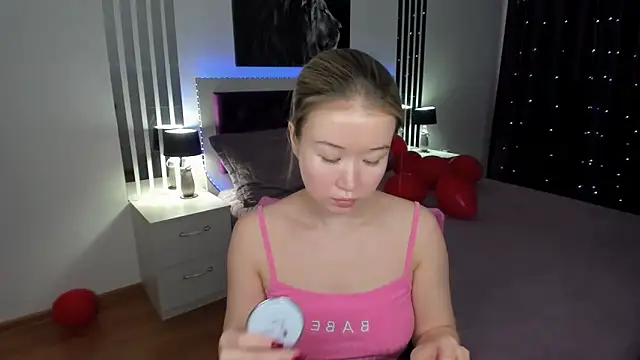 PollyOcean online show from 02.19.25