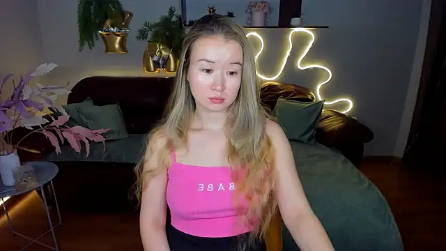 PollyOcean online show from 02.22.25