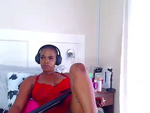 LuciousLips96 online show from 02.10.25