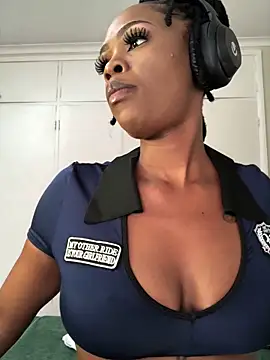 LuciousLips96 online show from 10.13.25